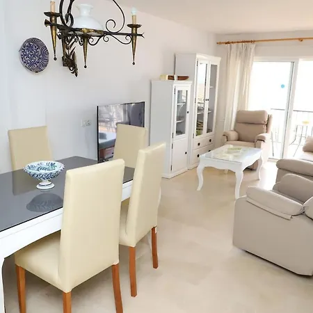 Apartmán En Nerja. Primera Linea De Playa Nerja